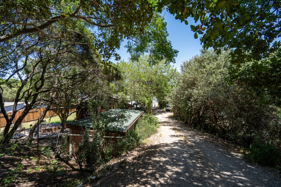 5 Bedroom Property for Sale in Seafield Eastern Cape